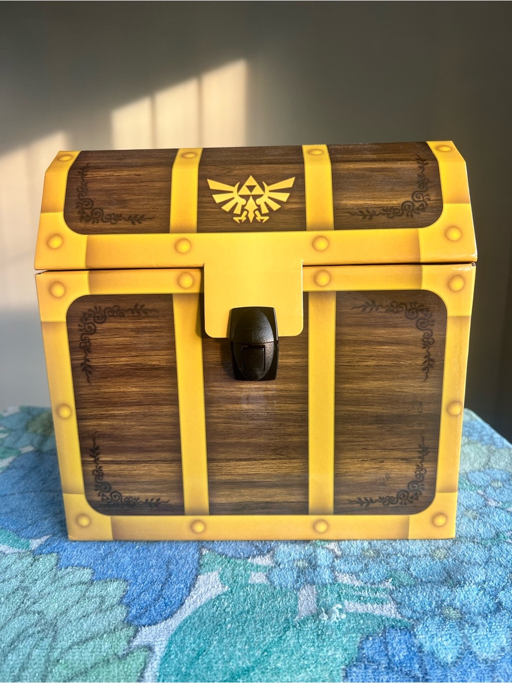 The Legend of Zelda Treasure Chest Manga Set Box (no books included).